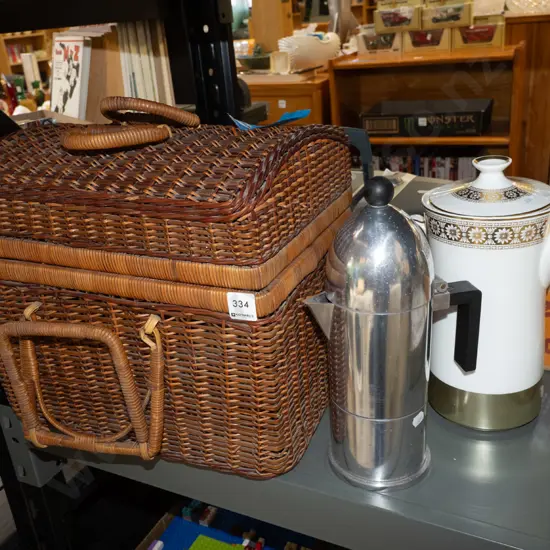 picnic hamper, coffee percs