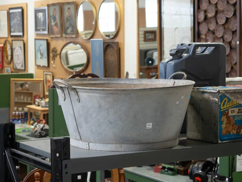 galvanised tin bath Image 1++