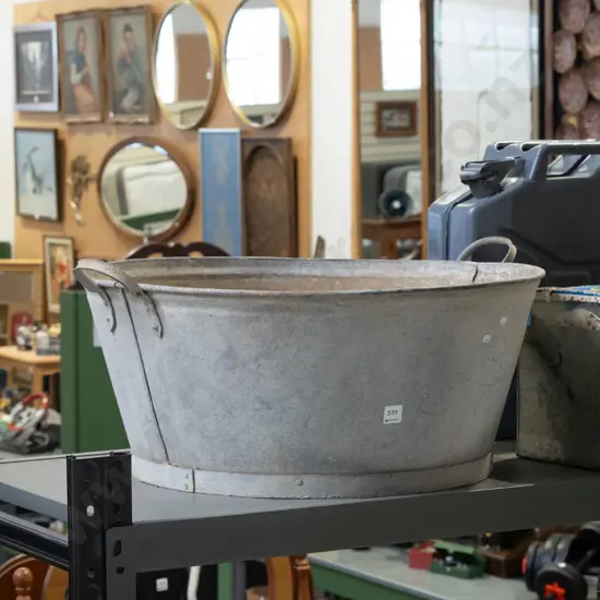 galvanised tin bath