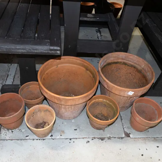 8x terracotta planters