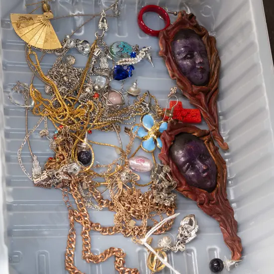tray of costume jewellery