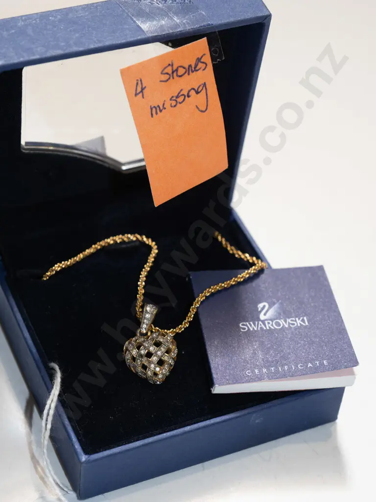 Swarovski heart pendant & chain - missing 4 stones Image 1++