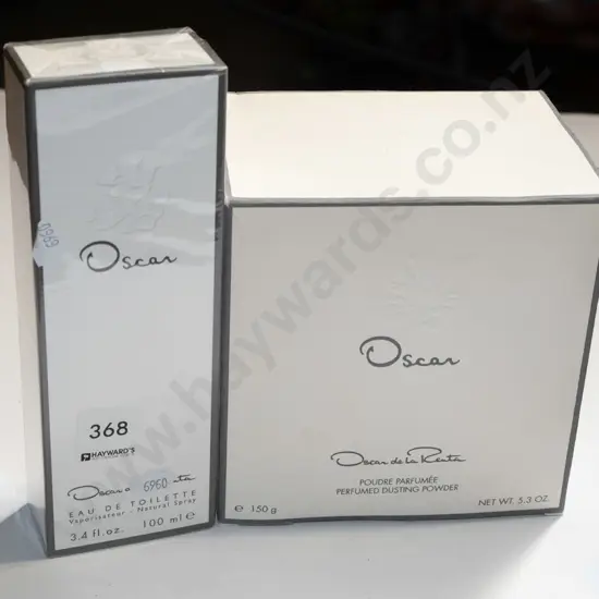 Oscar de la Renta eau de toilette 100ml & dusting powder