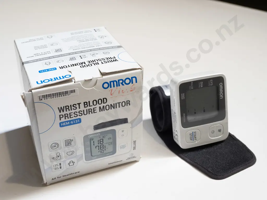 Omron blood pressure monitor Image 1++