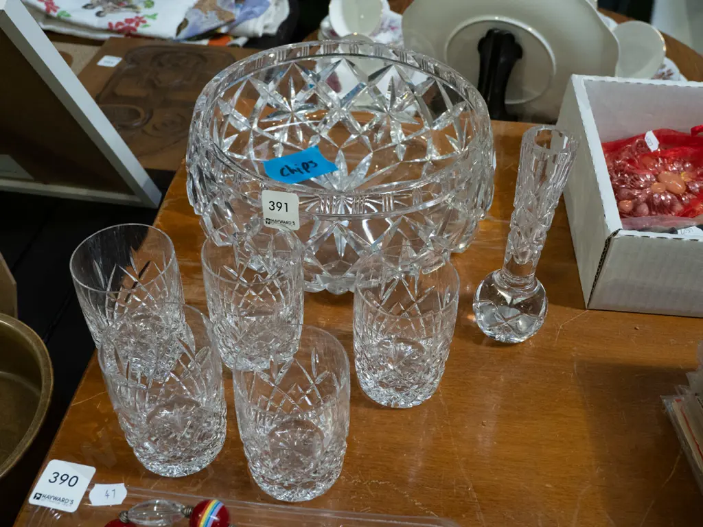 cut crystal bowl - chips, tumblers, vase Image 1++