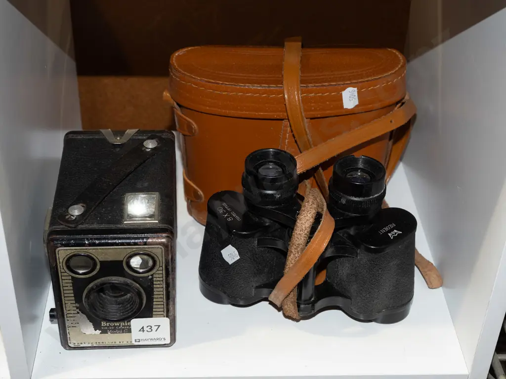 Kodak boxed Brownie, 8x30 field binoculars Image 1++