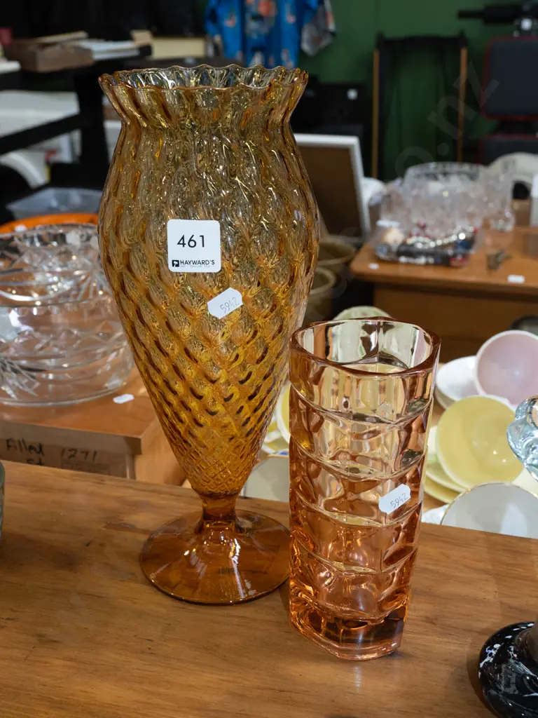 2x amber glass vases Tallest H295 Image 1++