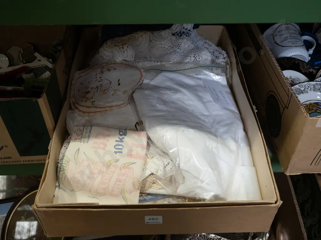 box; nurses pinafore, linen, flour bag etc Image 1++