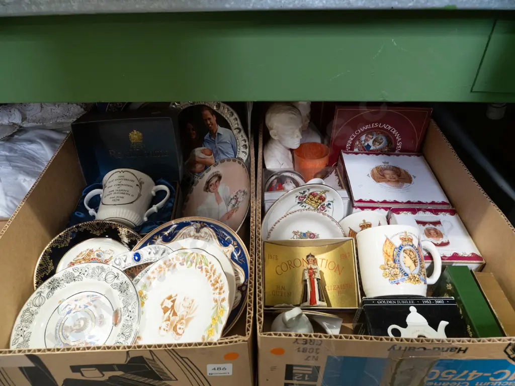 2x boxes of royal memorabilia china - orange dots Image 1++