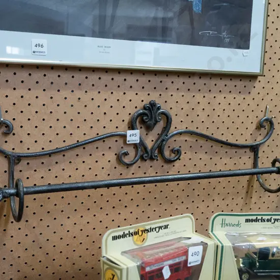 wall mounted wrought metal towel rail W620