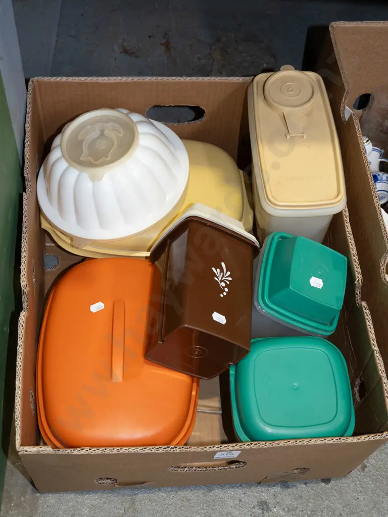 box of Tupperware Image 1++