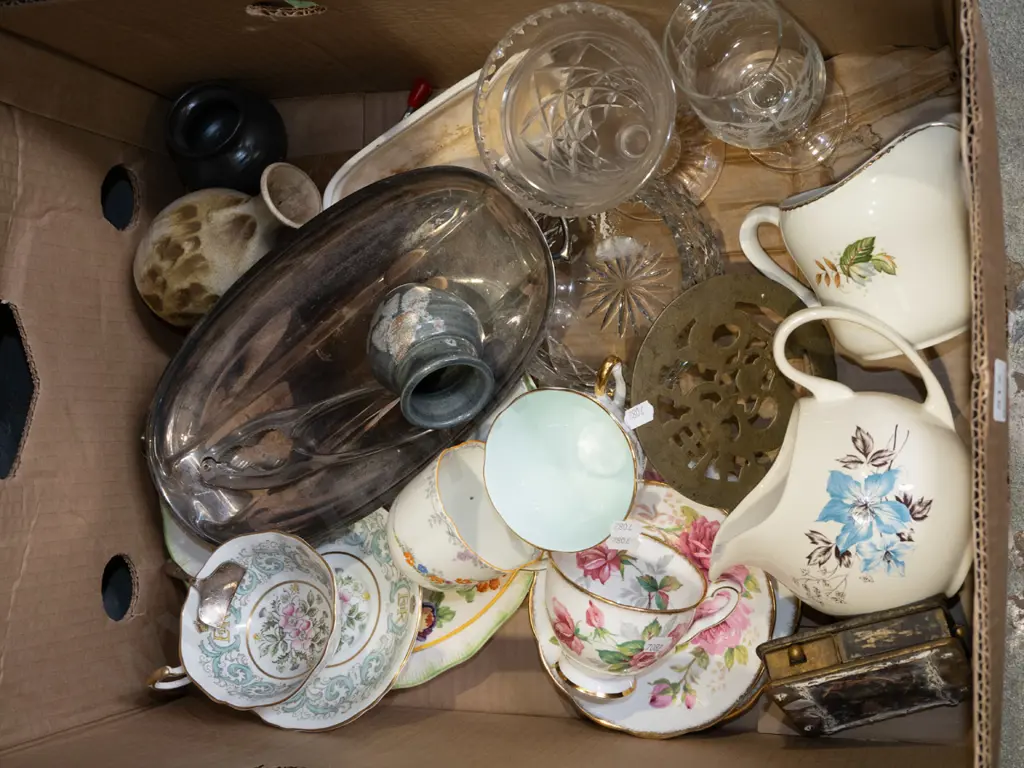 box; bowl, vase, trios etc Image 1++