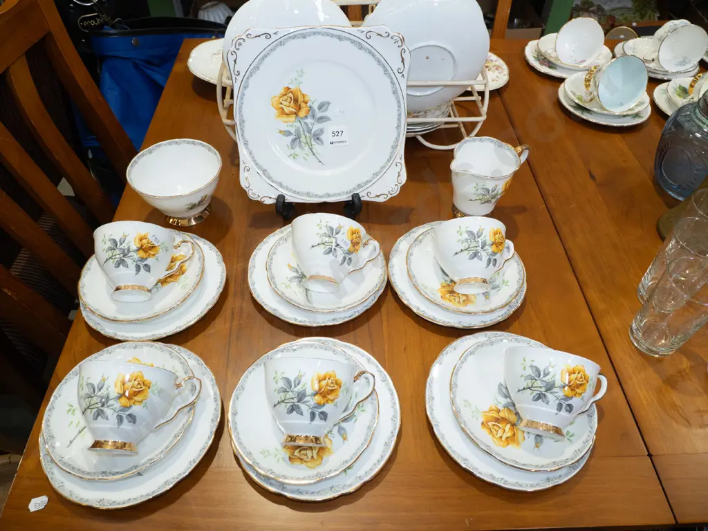 Royal Stafford roses to remember 21 piece tea set Image 1++