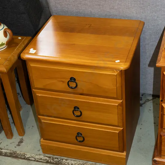 solid pine 3 drawer bedside cabinet 