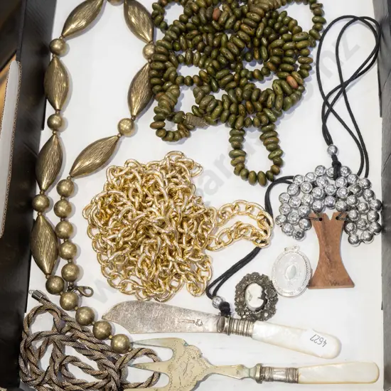 tray of costume jewellery
