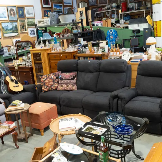 charcoal 3 piece lounge suite - 1 reclining 3 seater settee, 2x reclining singles