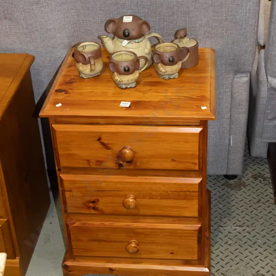 3 drawer bedside cabinet