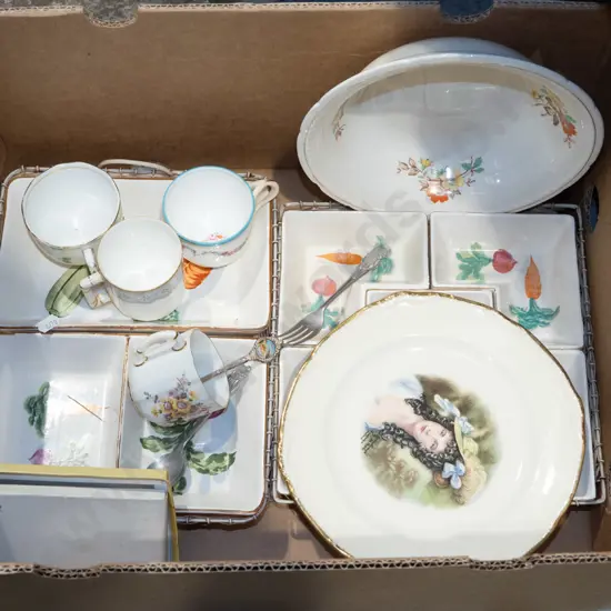 box; bowl, plate, 4x cups, segmented dishes etc