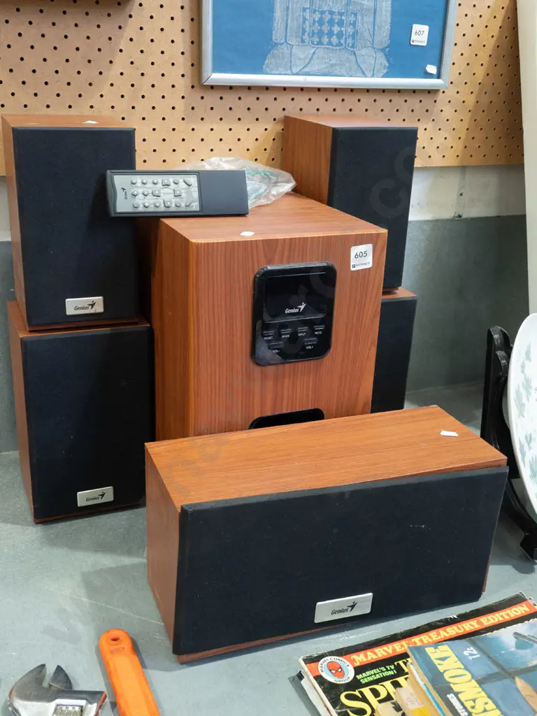 Genius surround sound speakers Image 1++