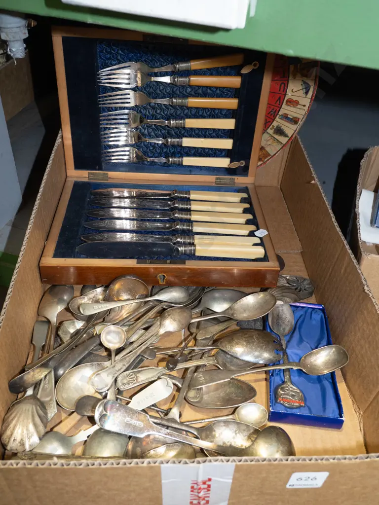 box; fish set, spoons etc Image 1++