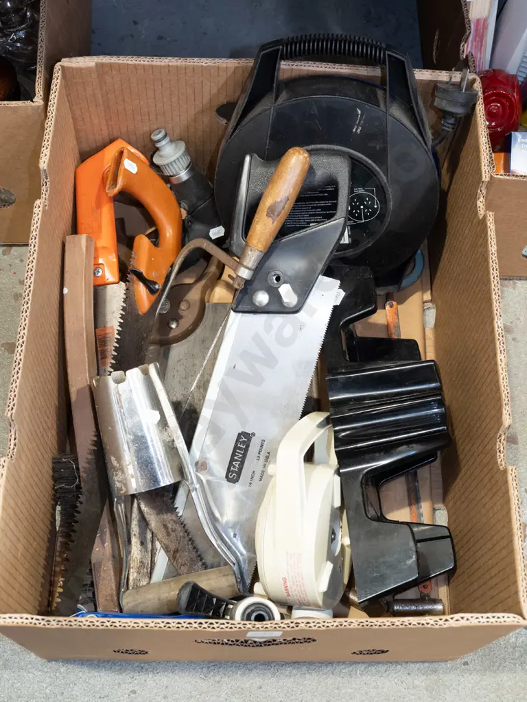box; mitre, hand saw, extension cord etc Image 1++