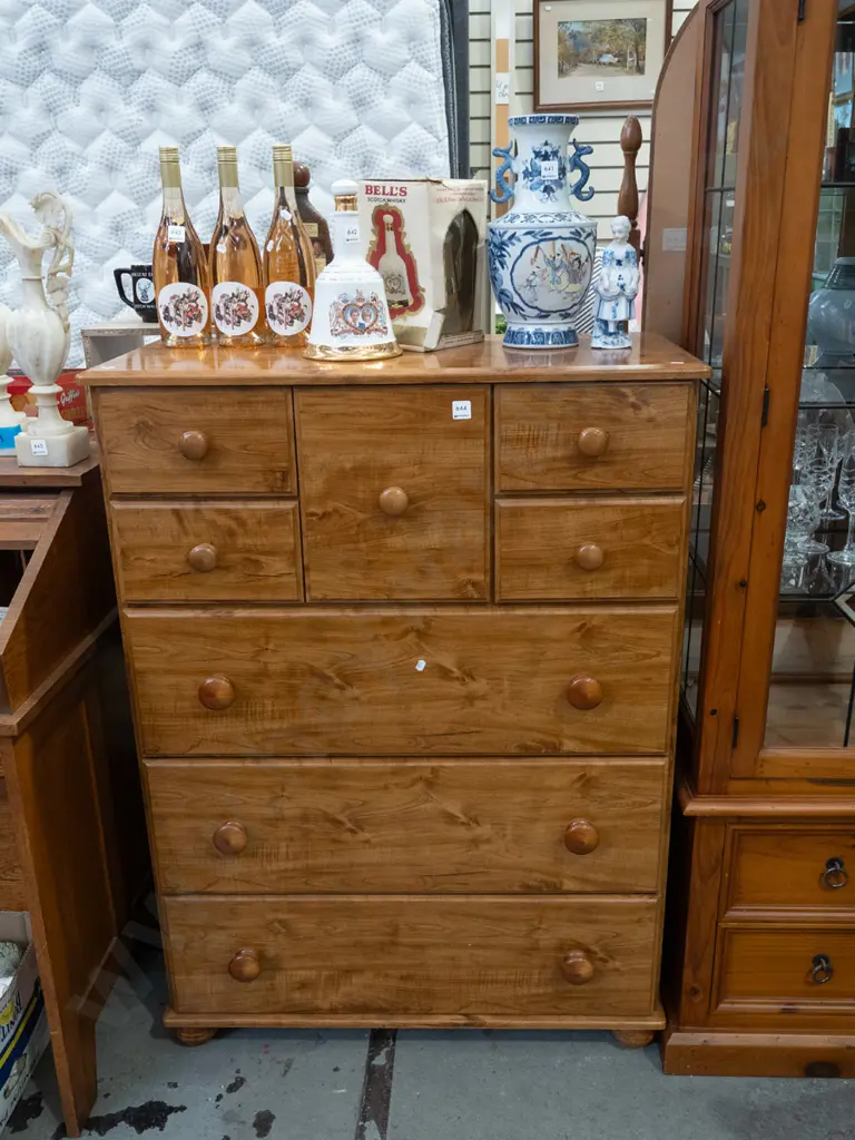 mdf veneer 8 drawer tallboy - damage to 1 handle H1210 W875 D400 Image 1++