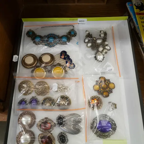 tray of costume jewellery