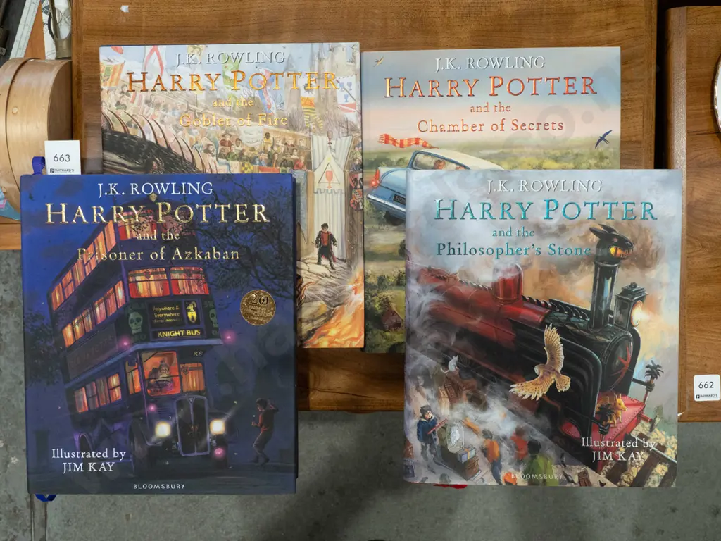 4x Harry Potter books Image 1++