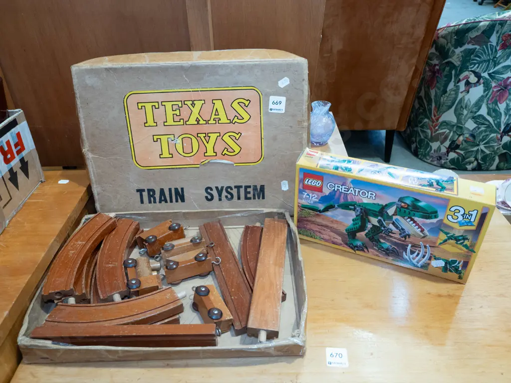 Texas Toys wooden train set, Lego Creator set Image 1++
