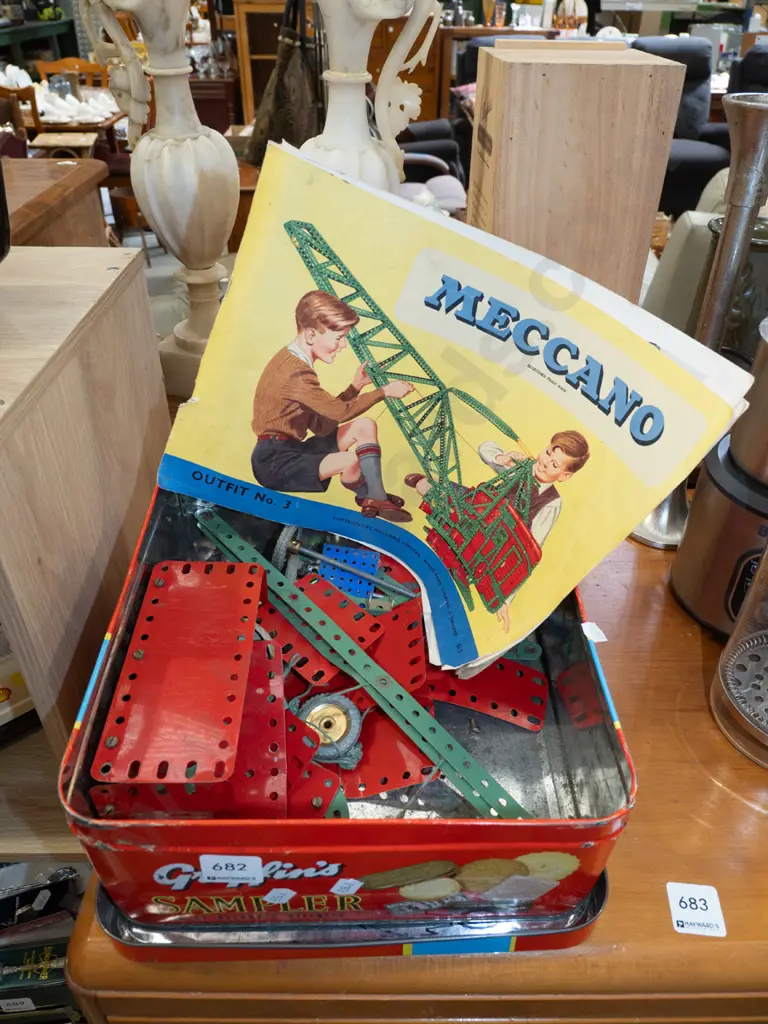 biscuit tin, Meccano and instruction book Image 1++
