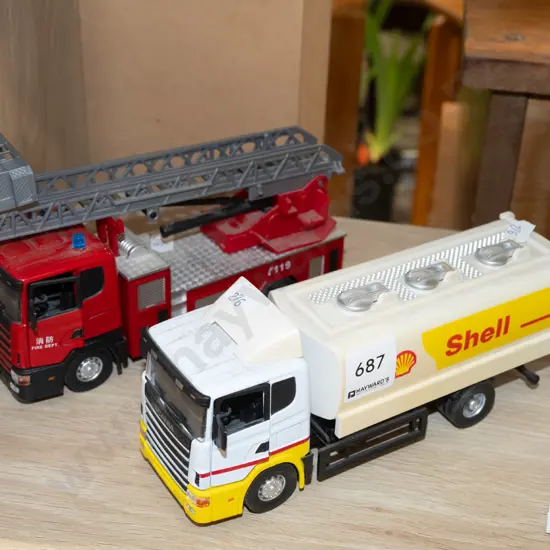 2x toy trucks