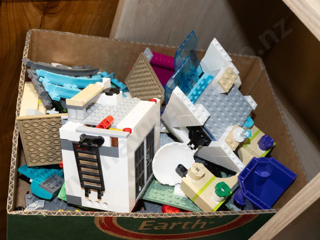 box of Lego Image 1++