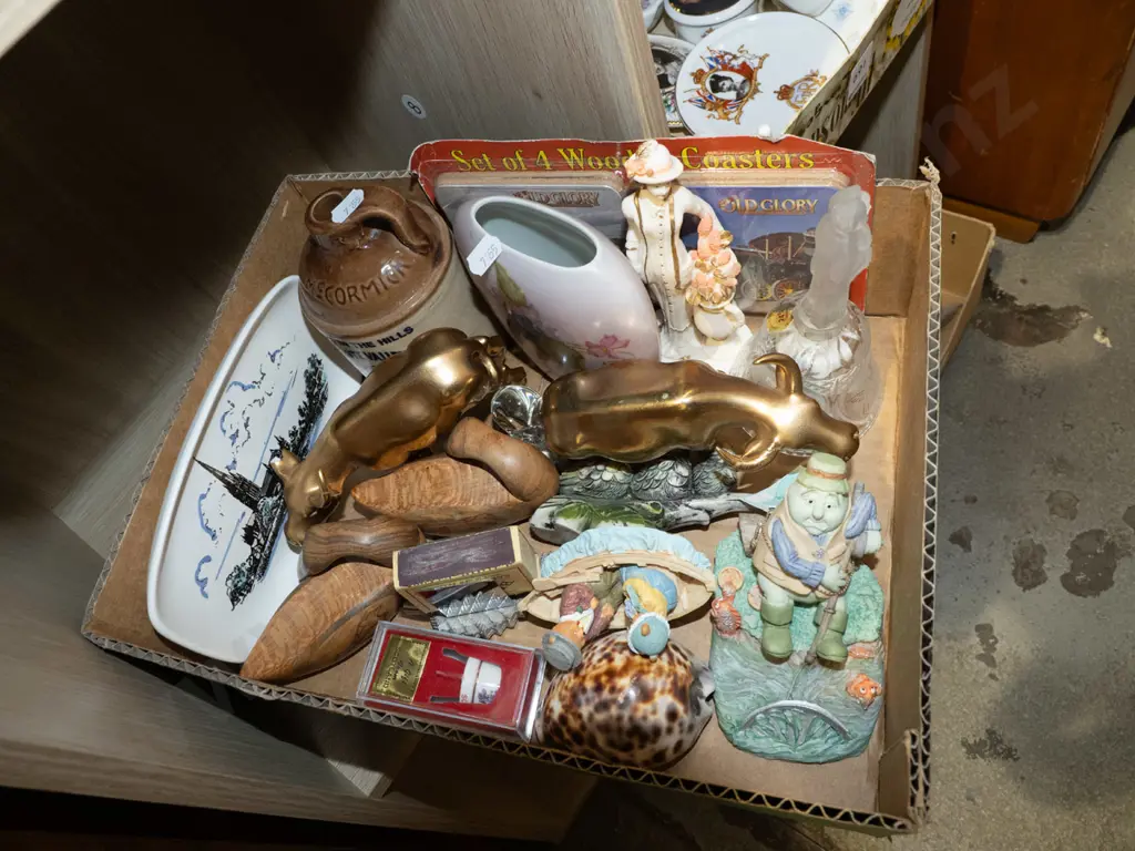 box; ornaments, vases, glass bell etc Image 1++