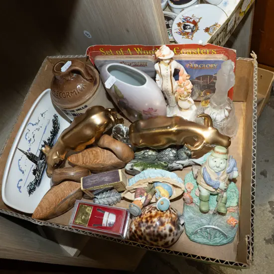 box; ornaments, vases, glass bell etc