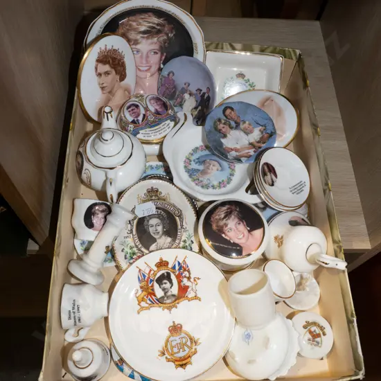 box; royal memorabilia