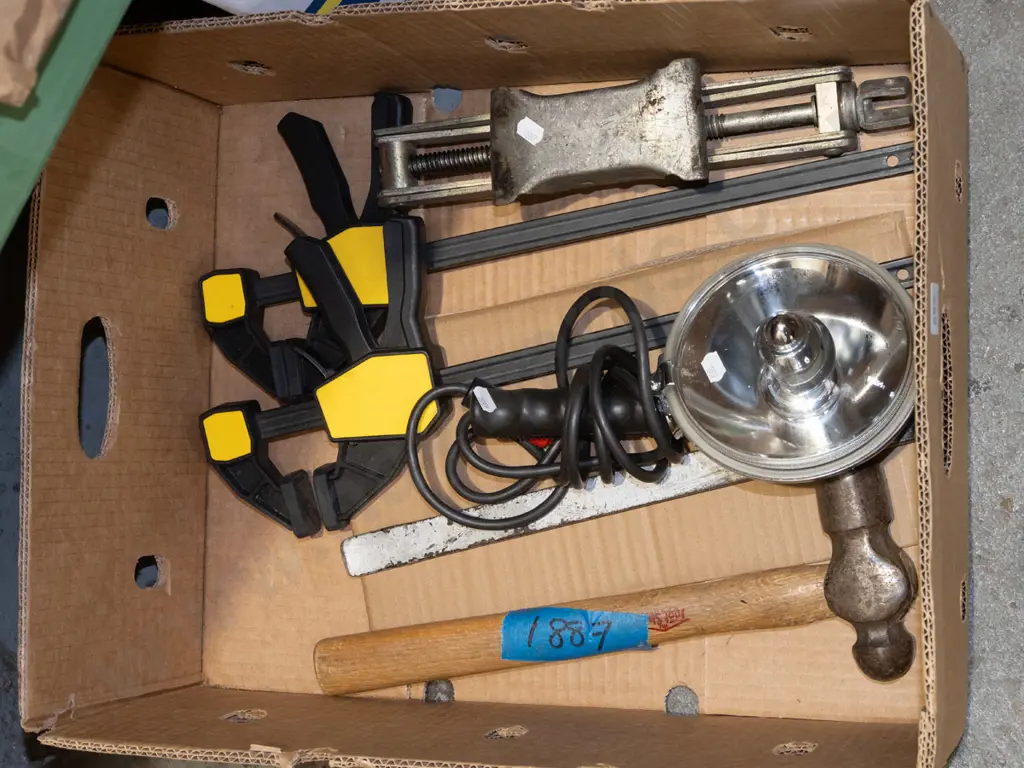box; quick release lamp, spotlight etc Image 1++