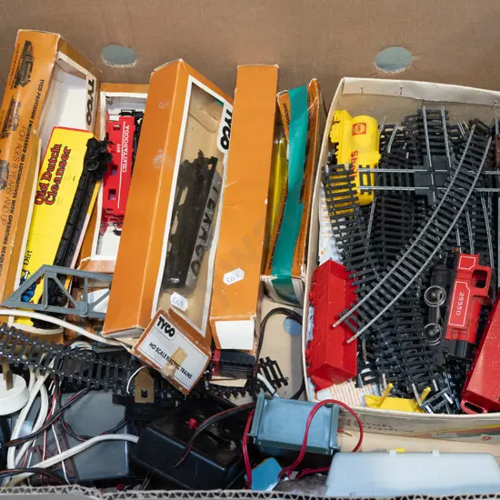 box; train tracks, controller, carriages etc