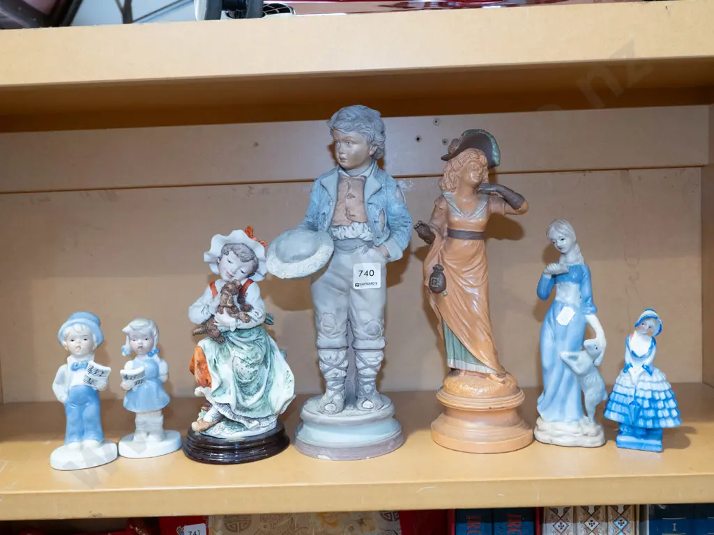 shelf; figurines Tallest H310 Image 1++
