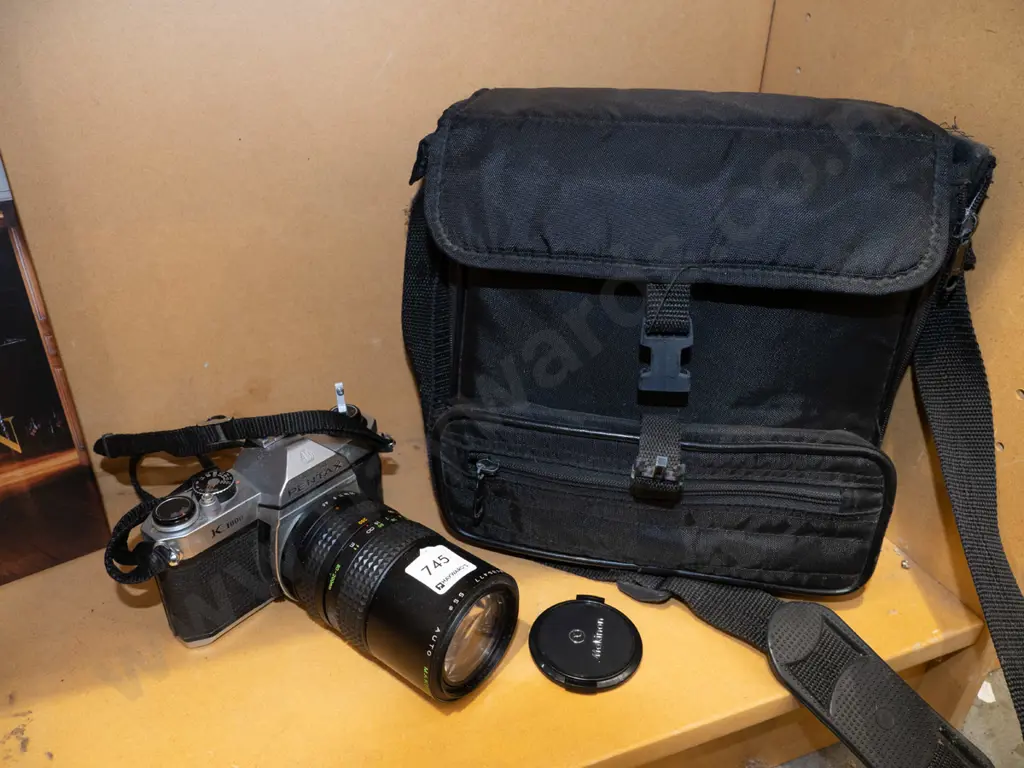 Pentax 35mm camera and bag Image 1++