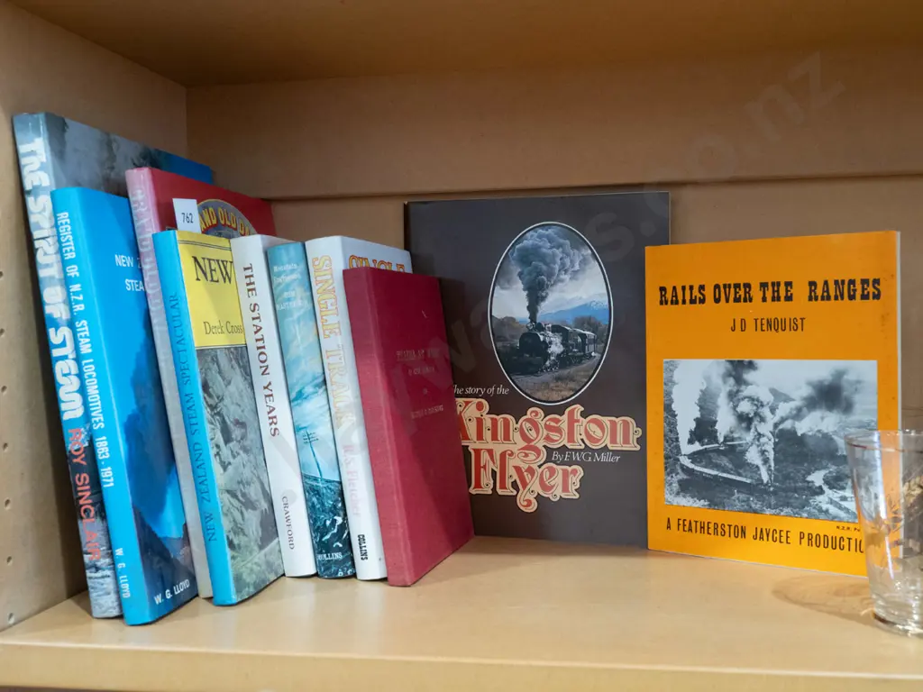 NZ railway books Image 1++