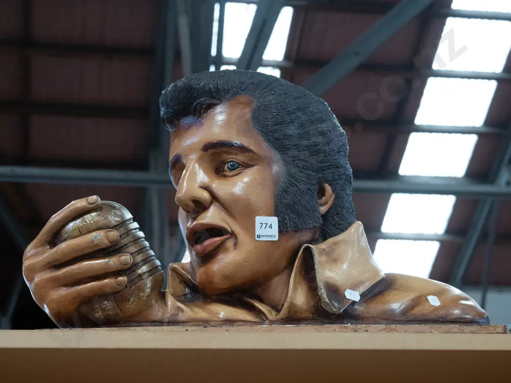 composite 3D Elvis bust Image 1++