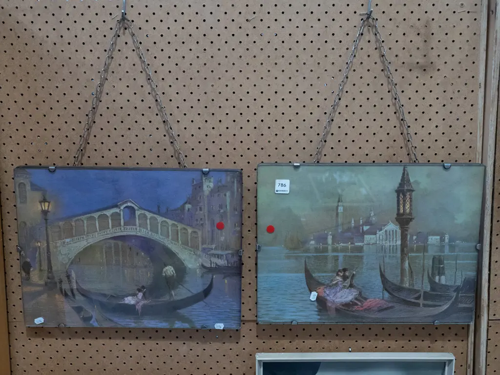 2x Venetian prints behind glass Image 1++