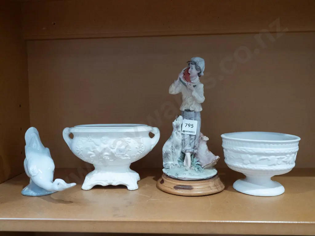 Nao goose, 2x white vases, boy figurine H220 Image 1++