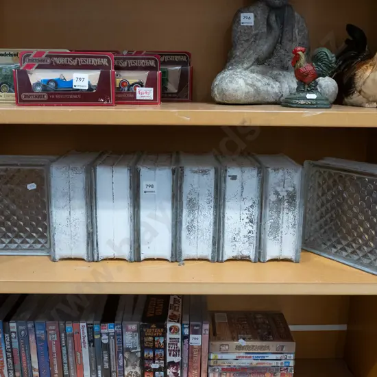 8x glass cube bricks