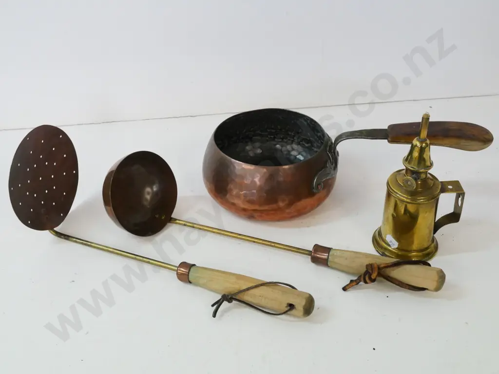 copper & brass handled pot, ladle and strainer, and a small brass Pigeon lamp, no chimney. Pot W350 Image 1++