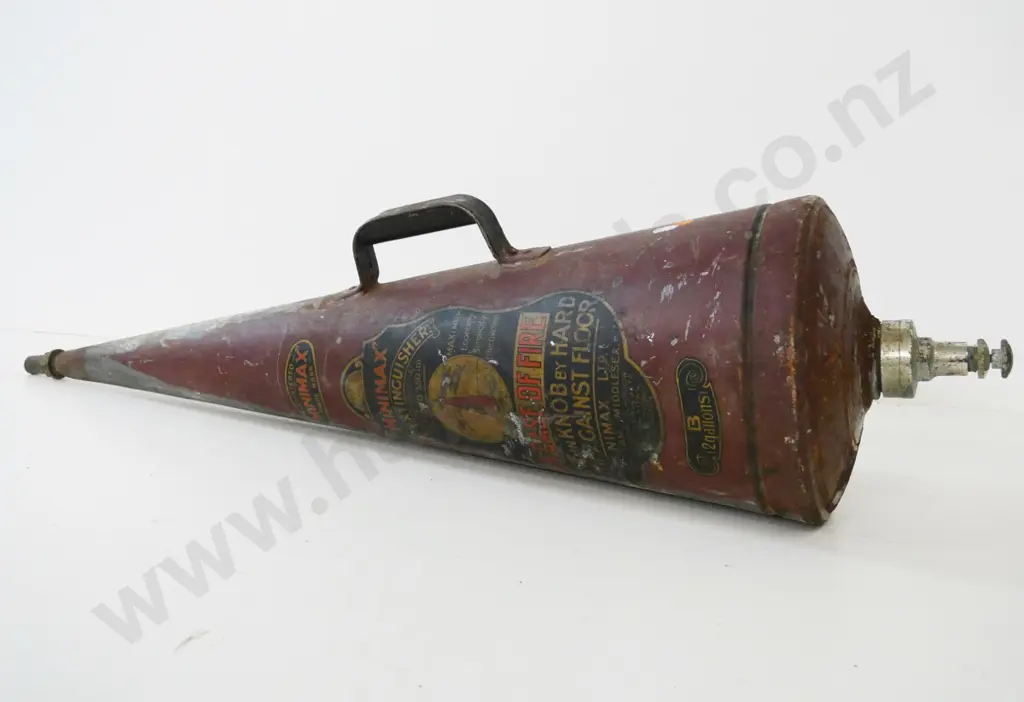 vintage English Mini-Max cone-shaped fire extinguisher L-850 Image 1++