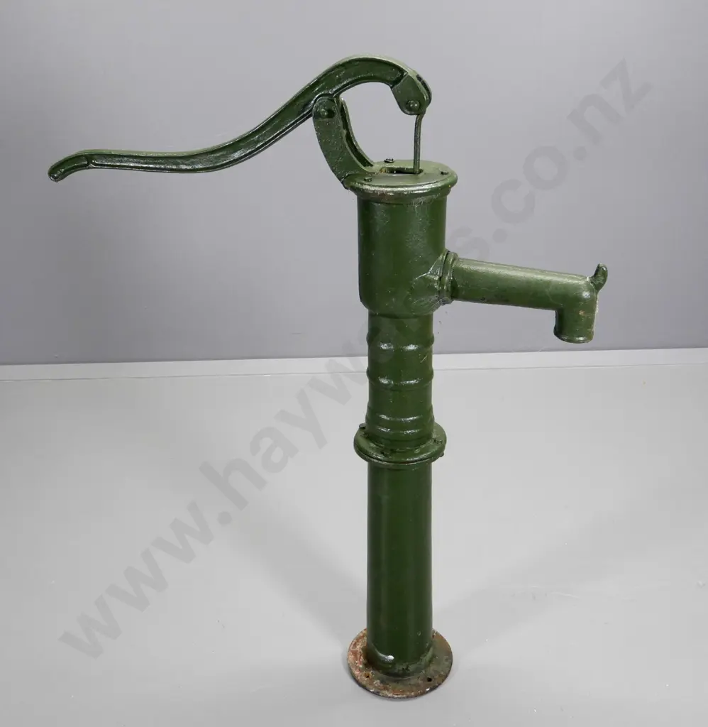 restored vintage cast iron cow-tail pump H-1100 W-950 with handle out Image 1++