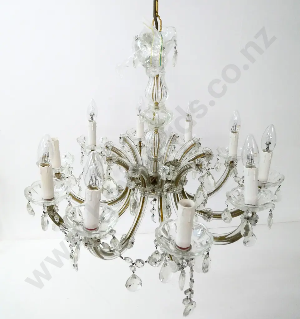 large 10-light brass-finish metal and clear glass chandelier light fitting, some lustres need attaching H-520 D-580 Image 1++