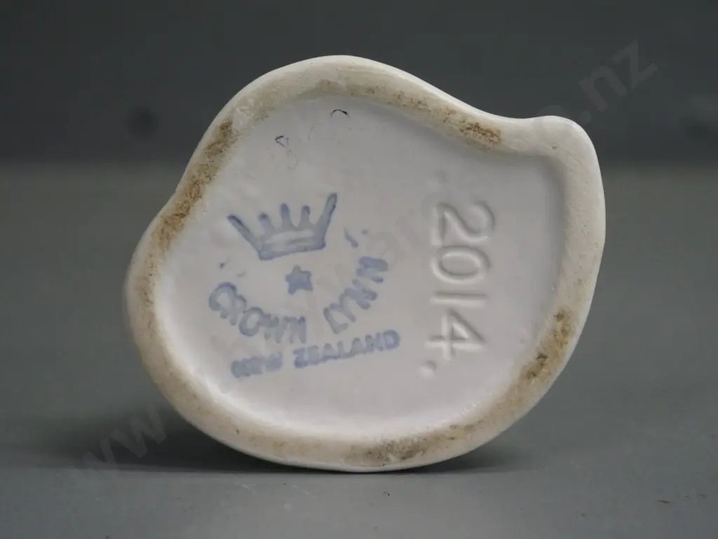 Crown Lynn bud vase No. 2014 H-165 Image 1++