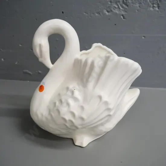 large Crown Lynn male swan No. 170. H-230 L-240